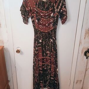 Elegant Multicolor Patterned Dress